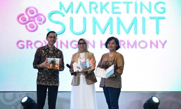 Marketing Summit - Growing In Harmony, Bangga Menjadi Pejuang Literasi