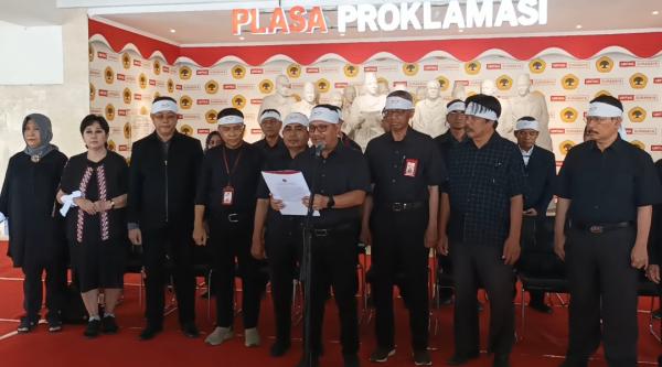 Untag Surabaya Resmi Tolak Politik Dinasti dan Calon Presiden yang Langgar Konstitusi, Ini Teksnya