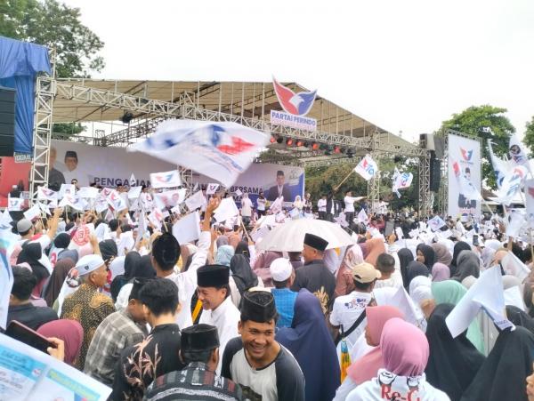 Ribuan Massa di Lombok Doa Bersama TGB M Zainul Majdi untuk Ganjar-Mahfud