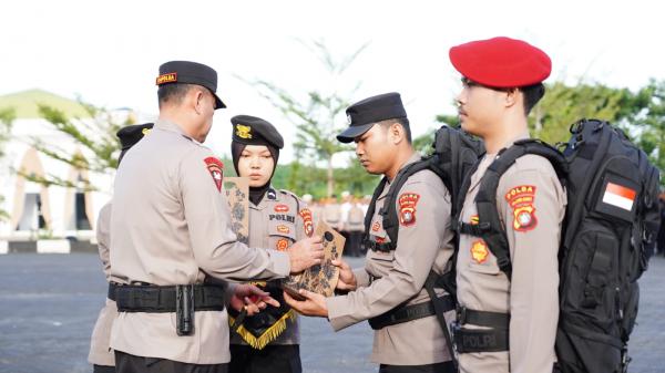 Sukseskan Pemilu 2024, Polda Sulbar Kerahkan 414 Personel Polisi Beck Up Pengamanan TPS