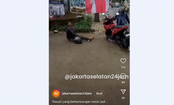 Pasutri Terjatuh dari Motor Tertimpa Baliho Prabowo-Gibran Dekat Pondok Indah Mall
