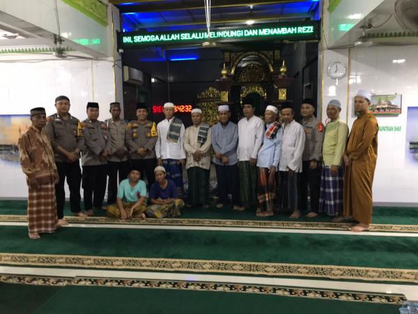 Jelang Proses Pemilu 2024, Kapolsek Dumai Kota Berbaur Dengan Jemaah Masjid