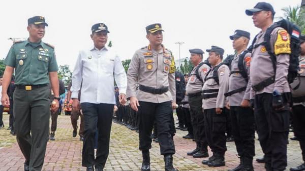 TNI, Polri dan Satuan Linmas Apel Kesiapan Pengamanan TPS di Kota Ambon