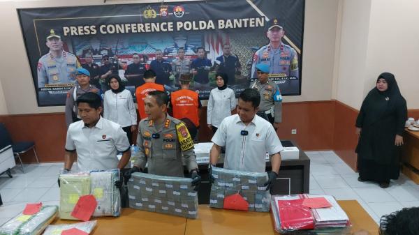 Korupsi Dana PIP, Polda Banten Tangkap Mantan Kepsek dan Staf Ahli DPR RI di Kota Serang