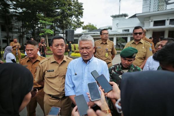 Jelang Pemilu, Pj Wali Kota Bandung Imbau Warga Cermat Pilih Berita