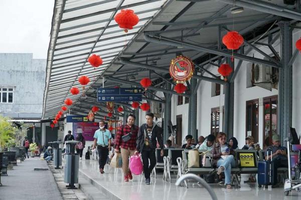 Cantik! Stasiun Semarang Tawang Bersolek Lampion Sambut Imlek