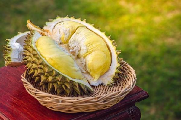 7 Makanan dan Minuman Ini Jangan Dikonsumsi Bersama Durian
