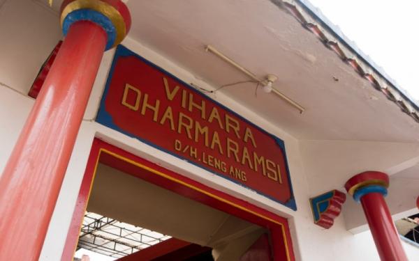Mengintip Perayaan Imlek di Vihara Dharma Ramsi Bandung