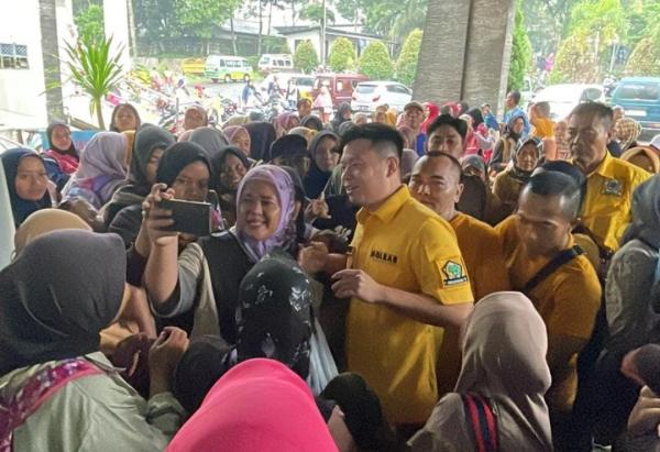 Belasan Ribu Warga Padati Kampanye Pamungkas Caleg Hanyen Tenggono di Sangkan Park Kuningan