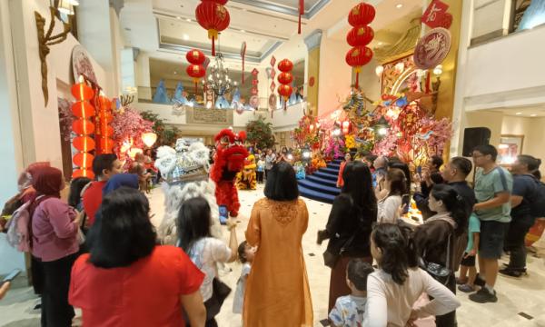 Perayaan Tahun Naga Kayu di Hotel Borobudur Jakarta