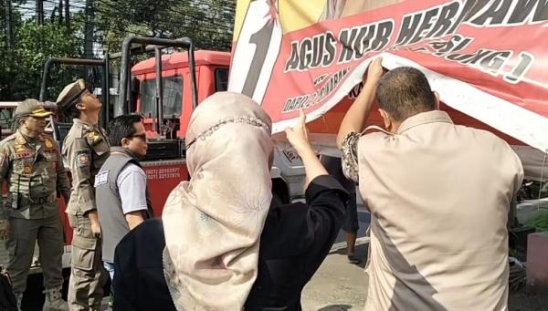 Masa Tenang, Bawaslu Turunkan 184 Ribu Spanduk dan Baliho Caleg di Kabupaten Bekasi
