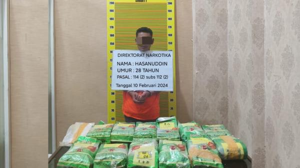 Polda Sumut Tangkap Bandar Narkoba di SPBU, 13 Bungkus Sabu Disita
