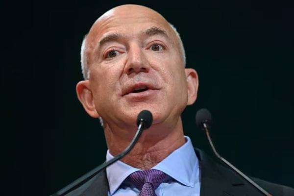 Jeff Bezos Kantongi Dana Segar Senilai Rp31,2 Triliun dari Penjualan 12 Juta Saham Amazon