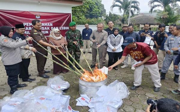 KPU Kota Bogor Musnahkan 1.792 Surat Suara Rusak dan Kelebihan