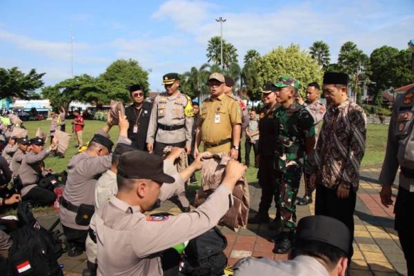 Pasukan Pengaman Pemilu Polres Banjarnegara Geser ke TPS