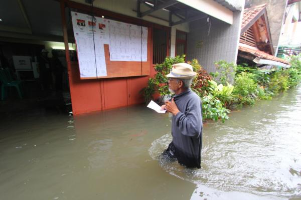 Antisipasi Banjir Meluas, BPBD Kota Tangsel Siagakan Petugas dan Alat Penyedot Air