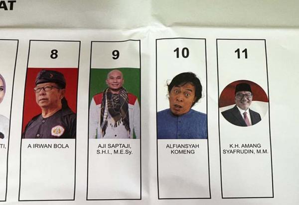 7 Fakta Komeng Bisa Raih Banyak Suara di DPD Pemilu 2024, Salah Satunya Foto Nyeleneh!