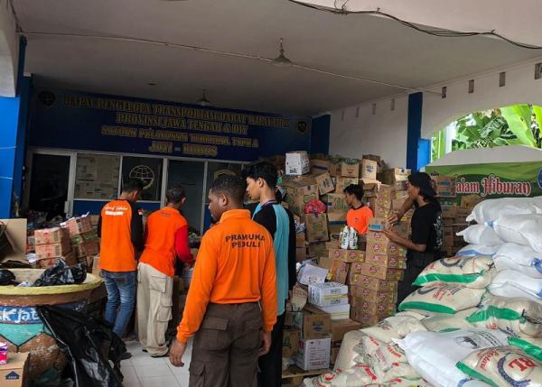 Gabung BPBD Grobogan, Pramuka Peduli Grobogan Bantu Banjir Demak