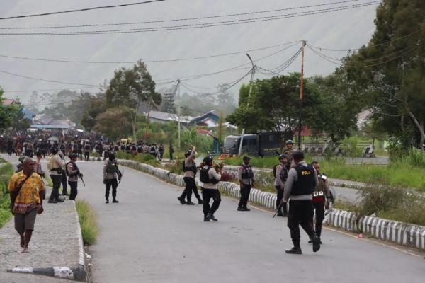 Saling Serang Antarpendukung Caleg di Puncak Jaya, 62 Orang Terluka