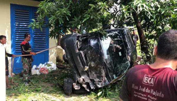 Kecelakaan Hari Ini, Mobil Grandmax Nyaris Terbalik di Jalur Ponorogo-Madiun