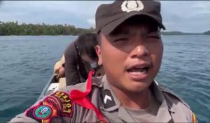 Perahunya Rusak,Polisi Ini Terombang-ambing di Laut saat Kawal Kotak Suara Antar-Pulau