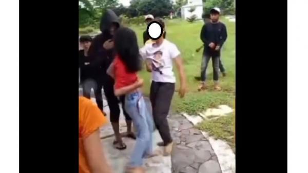 Siswi SMP Dijambak dan Dipukul Teman viral, Polisi Amankan 4 Orang