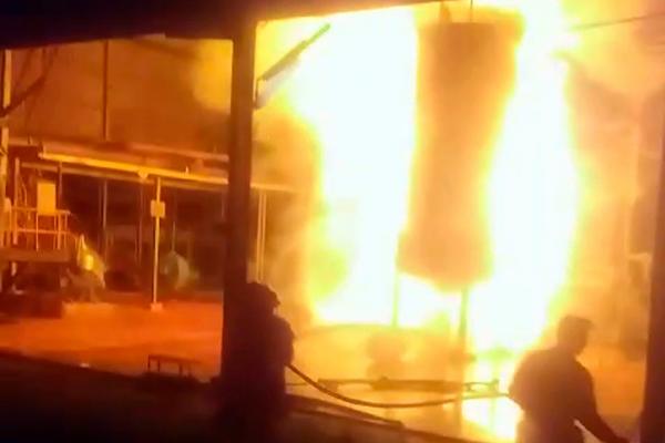 Kebakaran Melanda Pabrik Pengolahan Minyak Kelapa Sawit PT BSG Aceh Tamiang