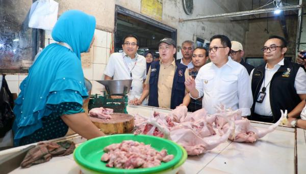 Sidak Pasar Tradisional di Surabaya dan Larangan, Ini yang Dikatakan Pj Gubernur Jatim