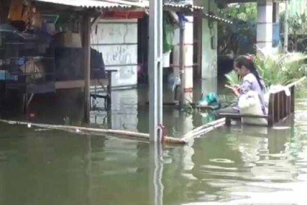 Banjir di Demak Masih Merendam Pemukiman Warga