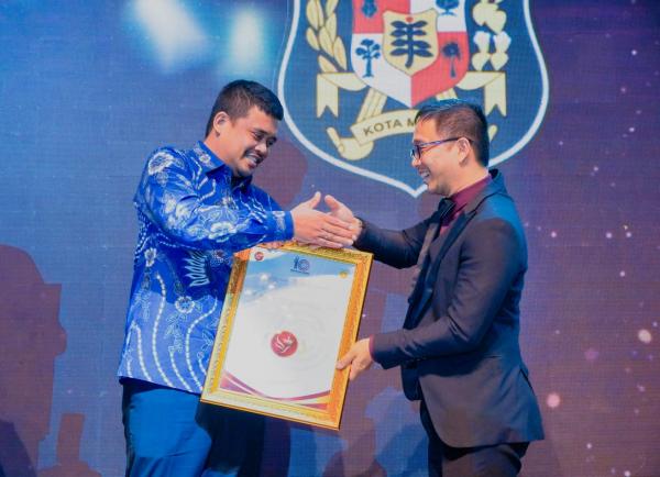 Bobby Nasution Raih Penghargaan atas Dedikasi Merajut Harmoni di Kota Medan
