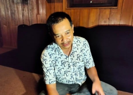 Datangi Padepokan Anti Galau, Caleg di Cirebon Depresi Targetnya Gagal Raih Suara
