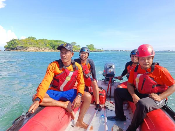 Perahu Misterius Gegerkan Warga Tanjung Luar
