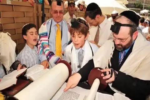 Begini Cara Yahudi Mendidik Anak Mereka