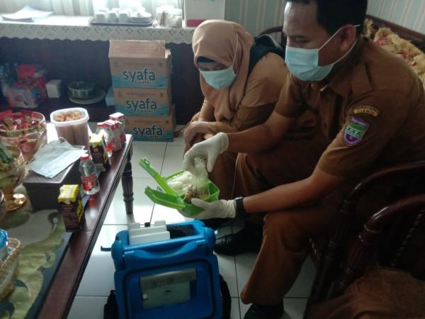 Satu Keluarga Keracunan Jamur yang Ditumis dengan Tahu dan Petai, Dinkes Ciamis Ambil Sampel Makanan