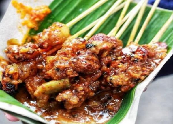 Liburan Akhir Pekan di Bandung, Ini 3 Kuliner Kaki Lima yang Wajib Dicoba Wisatawan