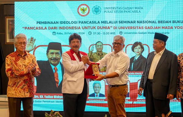 Gandeng Pusat Studi Pancasila UGM, BPIP Bedah Buku Pancasila dari Indonesia untuk Dunia