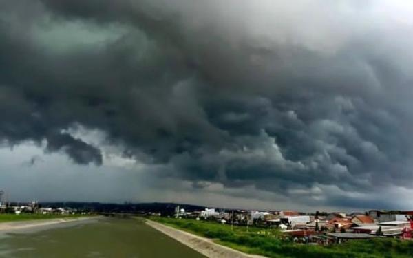 BMKG Prediksi Cuaca Ekstrem Terjadi saat Mudik pada 5-11 April