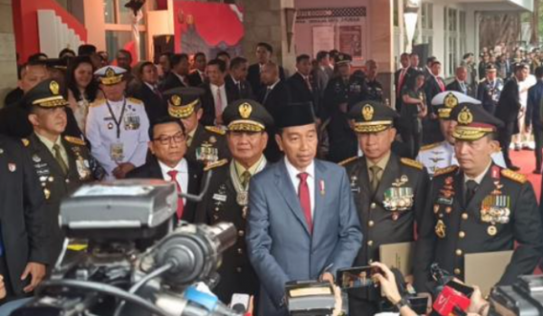 Singgung SBY-Luhut, Jokowi Sebut Pemberian Jenderal Kehormatan ke Prabowo Bukan Transaksi Politik