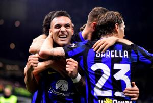 Liga Italia 2023-2024 : Napoli Pesta Gol Kontra Sassuolo 6-1, Inter Bungkam Atalanta 4-0