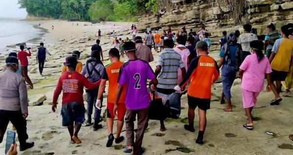 Tim SAR Gabungan Evakuasi Jasad Anak Tiga Tahun yang Jatuh dari KM Sabuk Nusantara 106