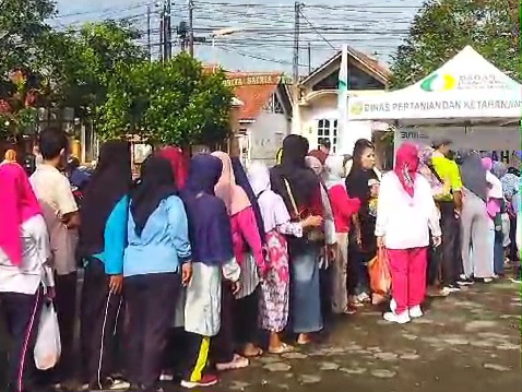 Dalam Waktu Hanya 2 Jam, Satu Ton Beras di Pasar Murah Purwokerto Habis Terjual