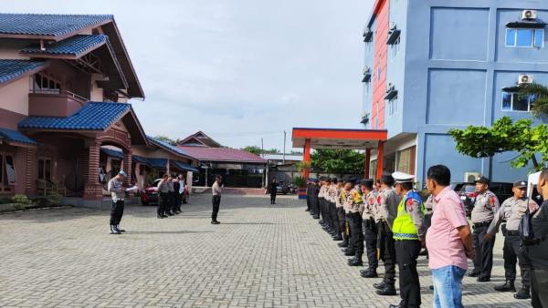 Polres Labuhanbatu Selatan Jamin Keamanan dan Kelancaran Rapat Pleno Rekapitulasi Penghitungan Suara