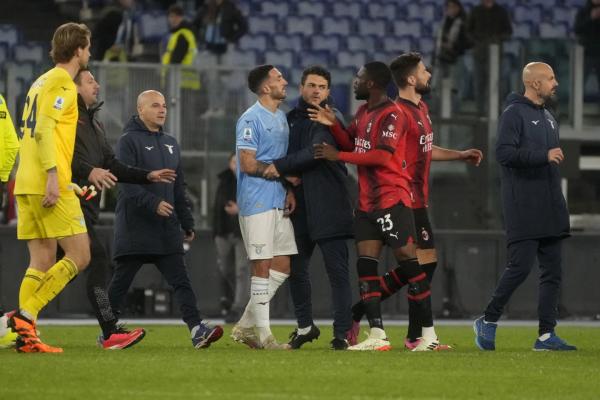 3 Kartu Merah Dan 10 Kartu Kuning Warnai Kekalahan Lazio Dari AC Milan