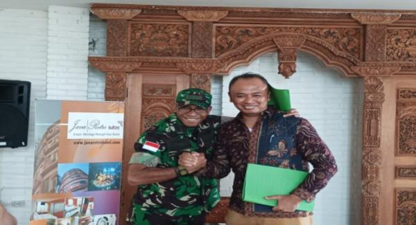 Javaretro Suites Hotel Gandeng Kodam XVII/Cenderawasih Salurkan Bantuan ke Papua