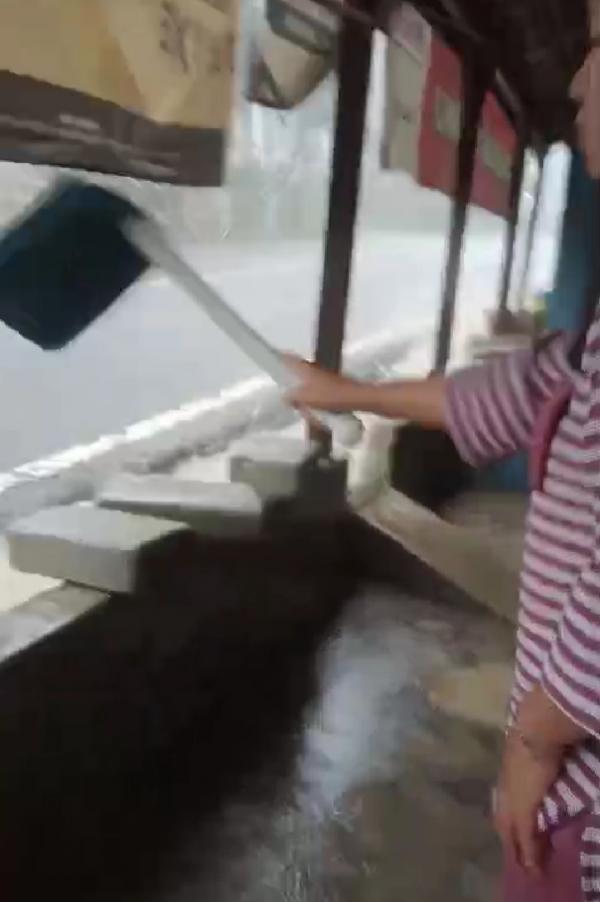 Sejumlah Rumah Warga Tergenang Air Hujan Diduga Akibat Dampak Bangunan SPBU