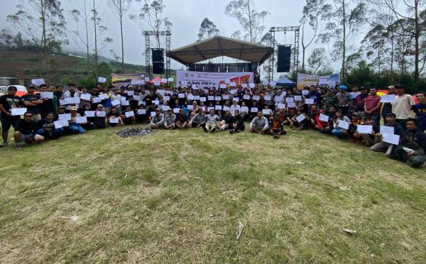 Acara Konservasi Gunung Prau di Desa Igirmranak Berlangsung Meriah: Memupuk Semangat Bersama
