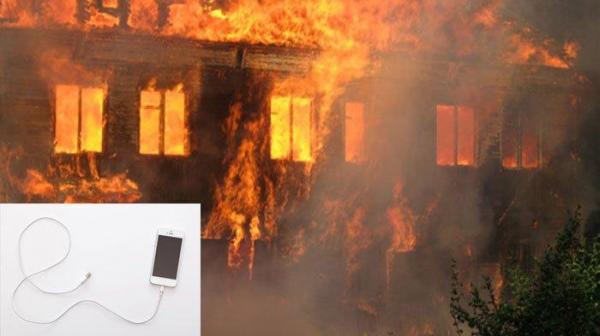Hp Ditinggal Dalam Keadaan Charger Saat Mandi! Rumah Dilalap Api Diduga Konsleting Listrik