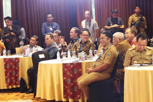 Al Muktabar Instruksikan Bank Banten Respon Potensi Ekonomi Wilayah