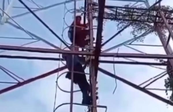 Viral Mahasiswi di Semarang Nekat Panjat Tower Setinggi 100 Meter, Bunuh Diri?
