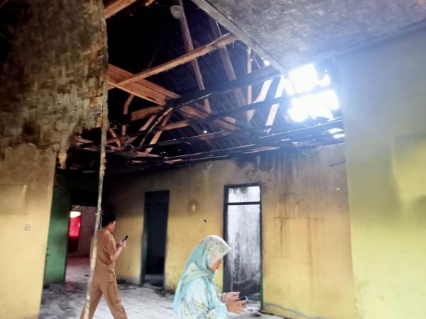 Satu Rumah Warga di Desa Kadujajar Terbakar, Korban Berharap Bantuan